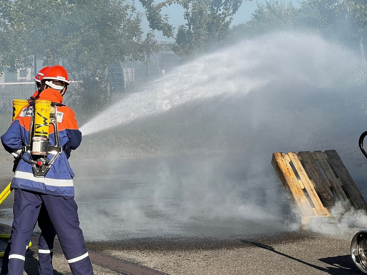 Abschlusseinsatz LKW Brand